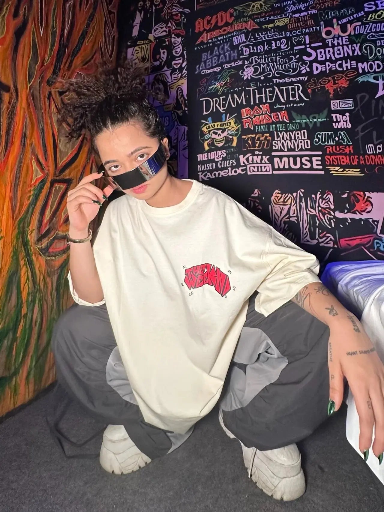 THE WEEKND CARTOON ART DROP SLEEVED TEE FOR MEN AND WOMEN UrbanNest