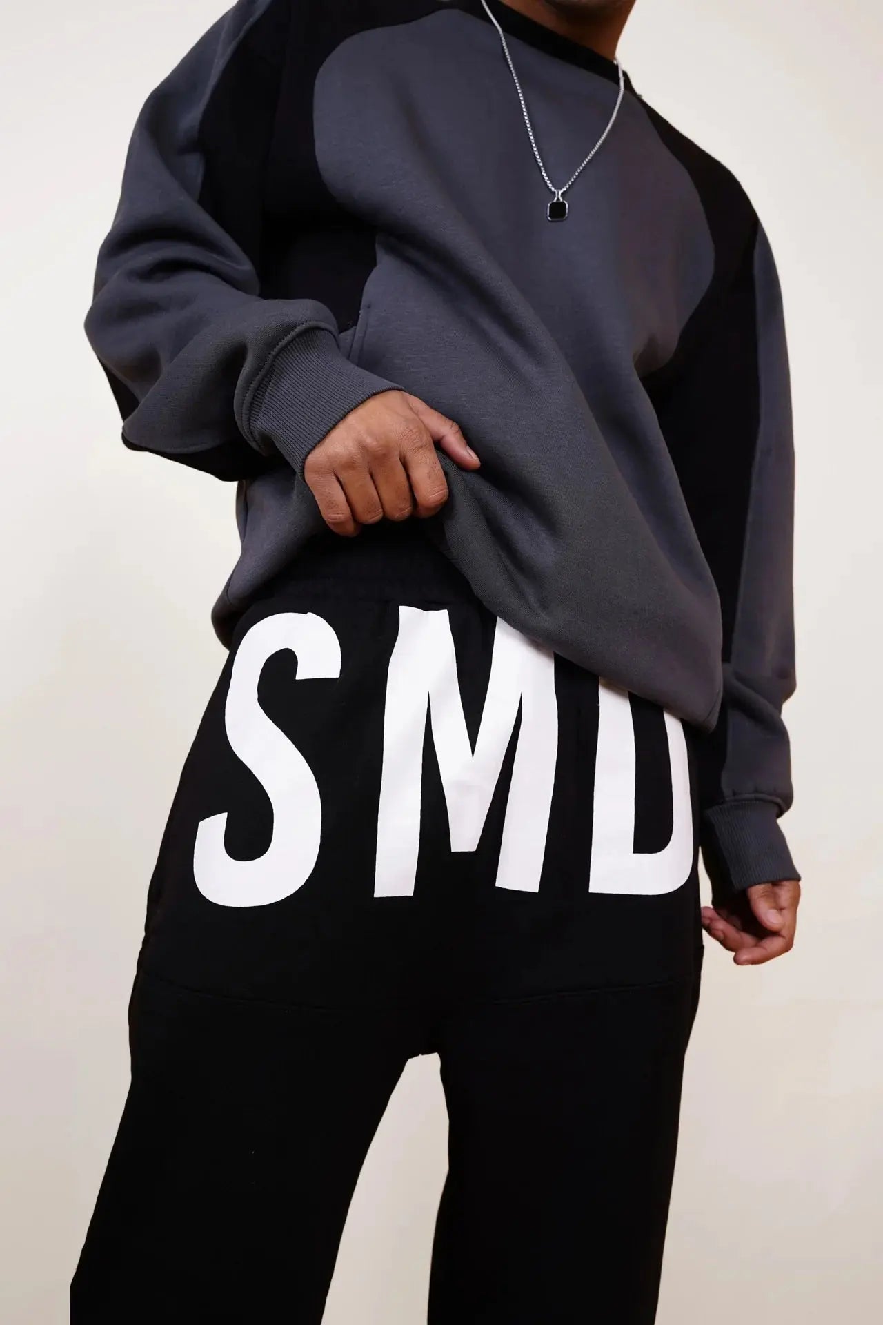 SMD RELAXED FIT SWEAT PANTS FOR MEN AND WOMEN UrbanNest